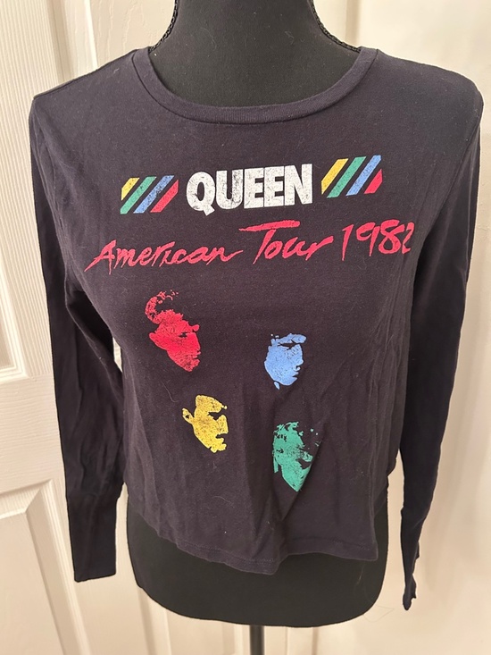 Vintage Tops - Queen American Tour 1982 Screen Stars T-Shirt Long Sleeve Size XS